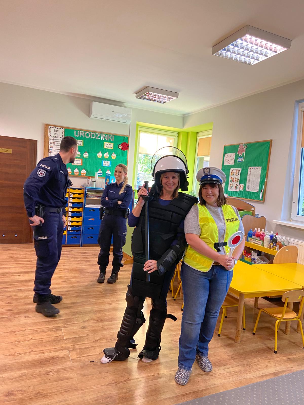 PAŹDZIERNIK U BIEDRONEK