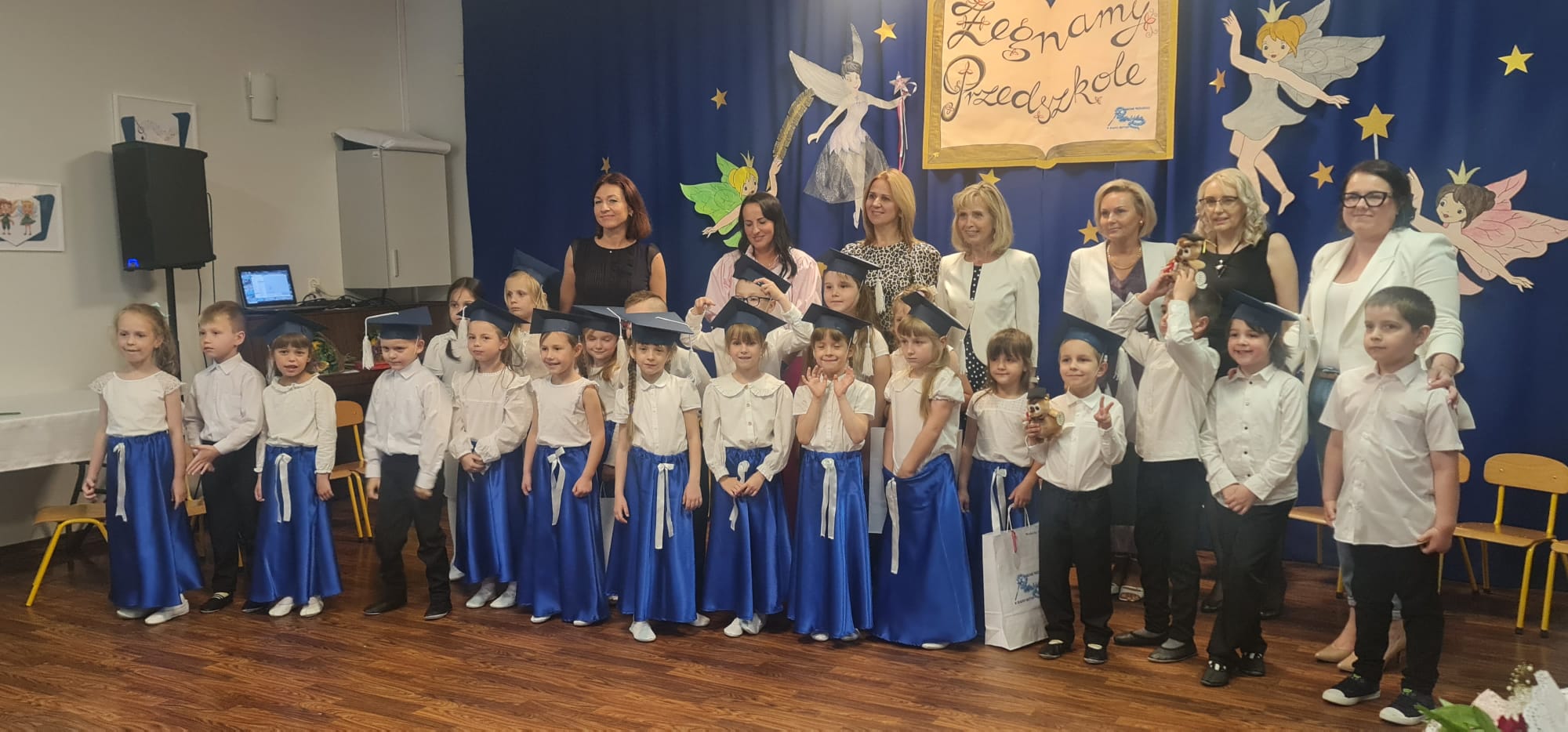 Uroczystości z okazji ukończenia przedszkola przez dzieci 6-letnie